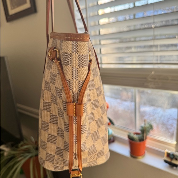 Louis Vuitton Checkered Tote Beige Taupe - Picture 3 of 5